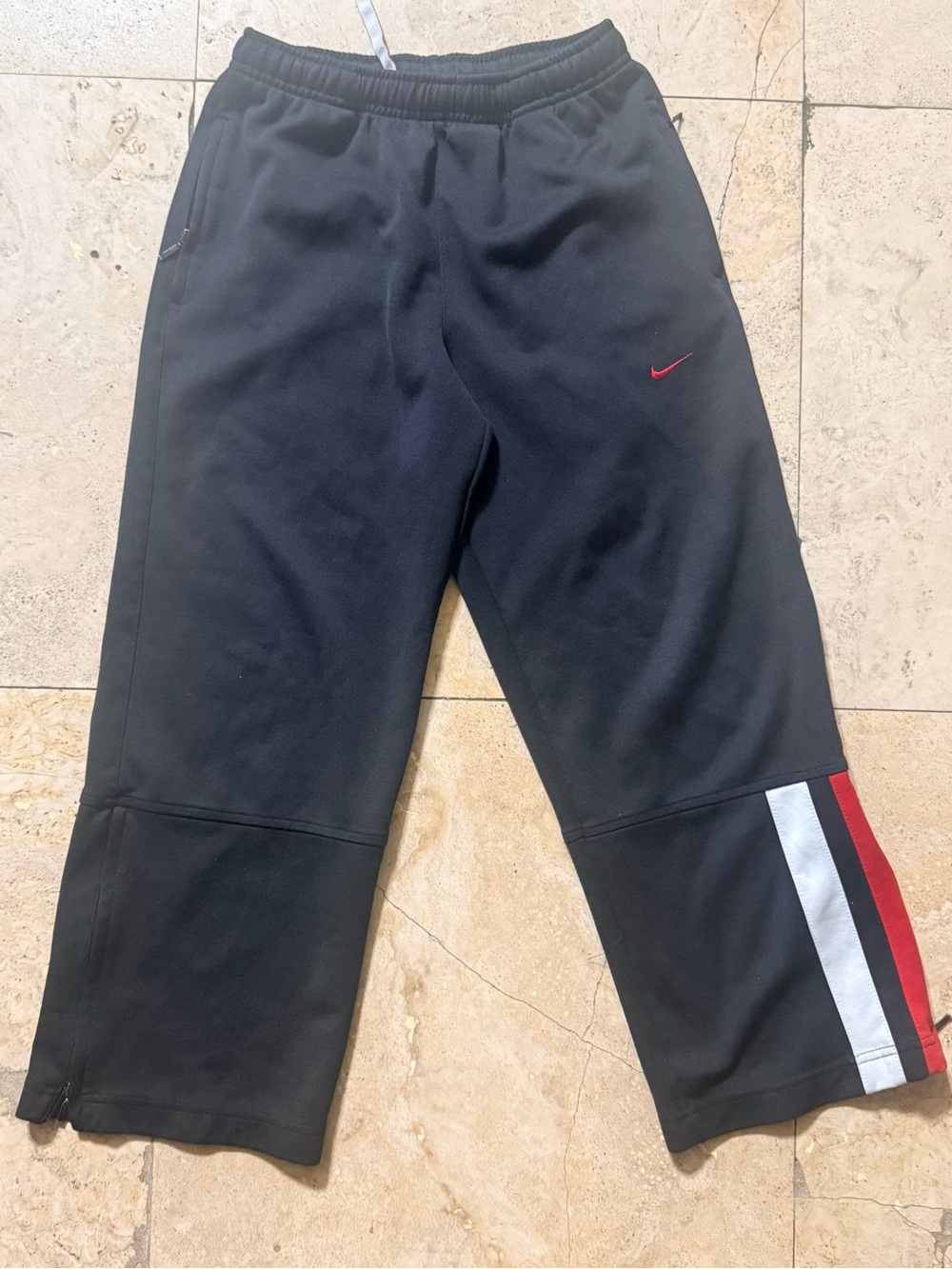 Nike trendy capri athletic pants